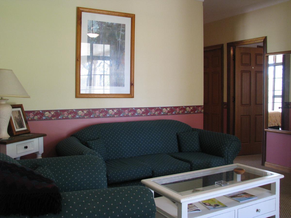 Hill Top Country Guest House Lovedale Exterior foto